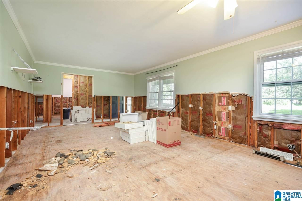 725 3rd Avenue Southwest Alabaster, AL 35007 - Photo 9 of 26