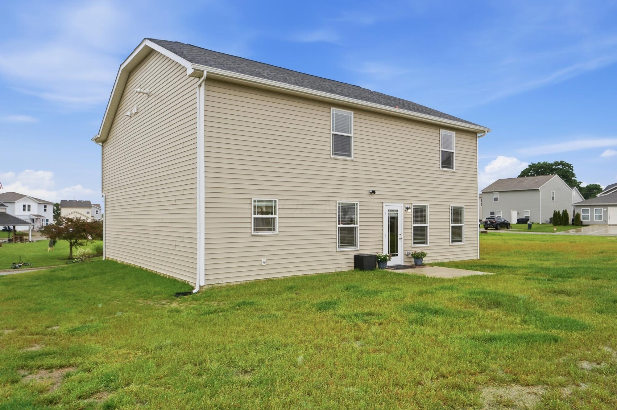 317 Genoa Road Commercial Point, OH 43116 - Photo 2 of 63 066