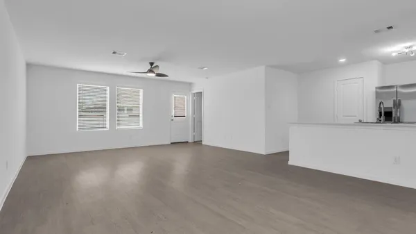 $1,850 | 277 Douglas Hls Drive, Magnolia, TX 77354