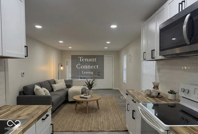 $1,200 | 2522 East 16th Street, Indianapolis, IN 46201