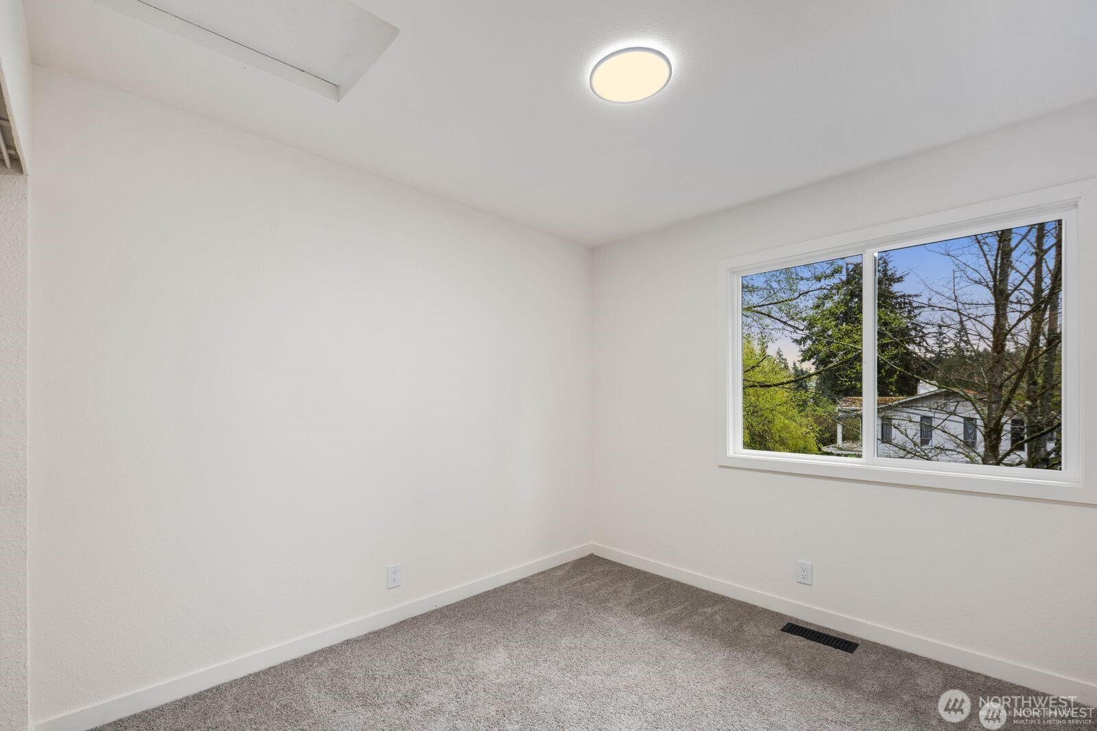 7211 182nd Street Southwest Edmonds, WA 98026 - Photo 31 of 40