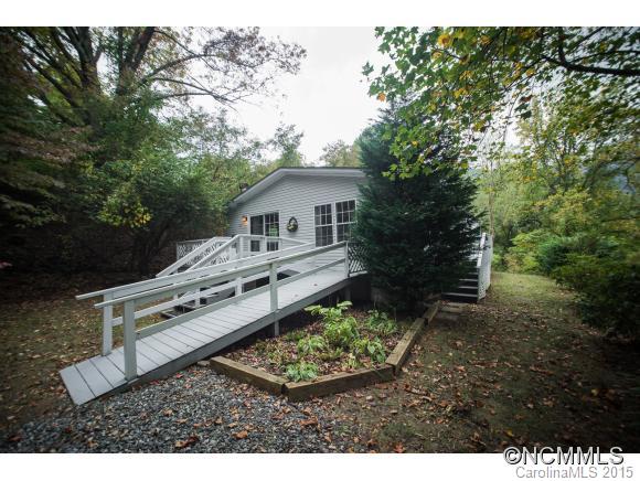 1703 Newfound Road Leicester, NC 28748 - Photo 3 of 24 Gallery Image 3
