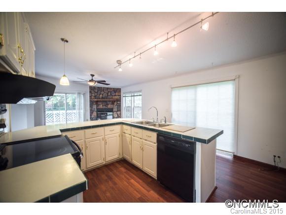 1703 Newfound Road Leicester, NC 28748 - Photo 7 of 24 Gallery Image 7