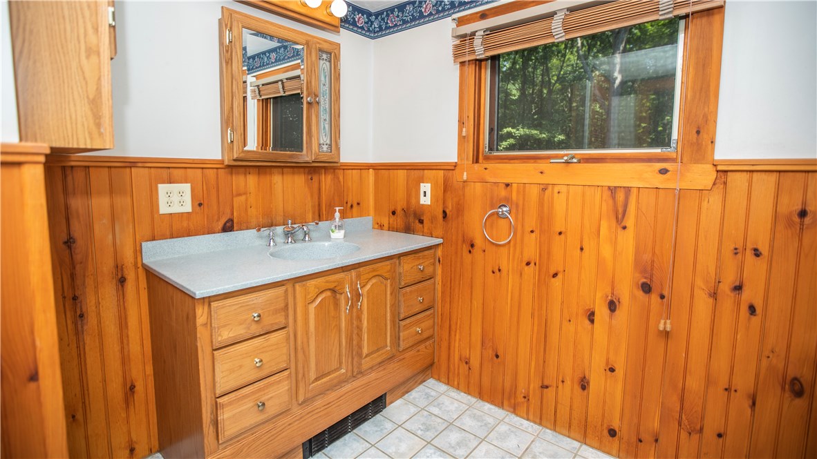 555 Whipple Road Burrillville, RI 02859 - Photo 30 of 39 Gallery Image 30