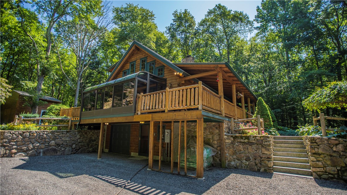 555 Whipple Road Burrillville, RI 02859 - Photo 5 of 39 Gallery Image 5