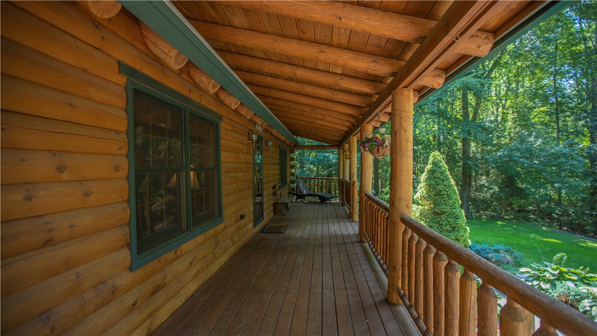555 Whipple Road Burrillville, RI 02859 - Photo 9 of 39 Gallery Image 9
