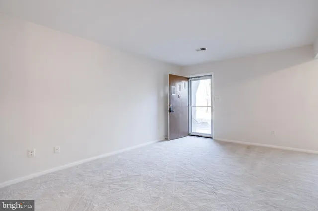 $2,300 | 7900 San Leandro Place, Unit 117D, Alexandria, VA 22309