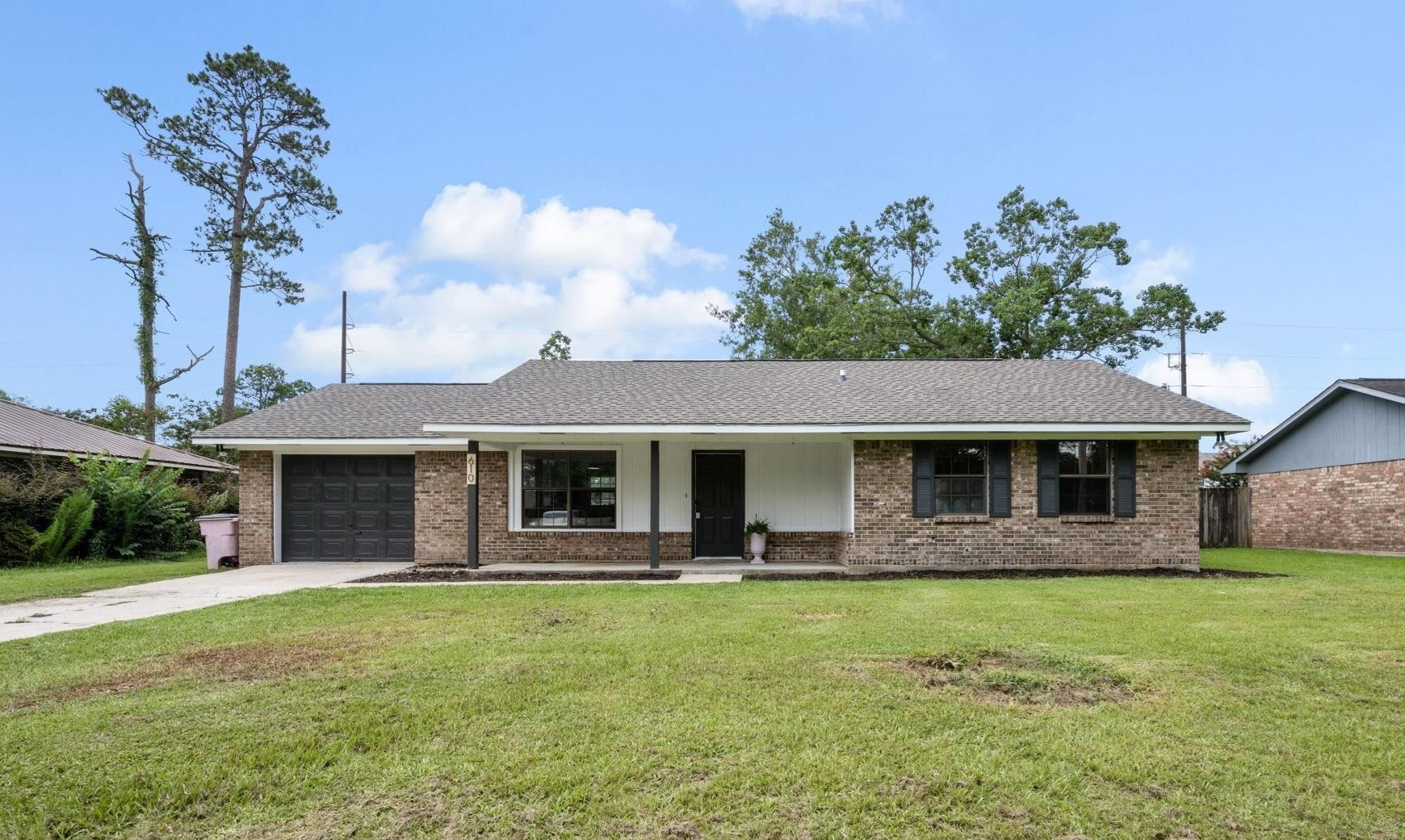 610 East Gate Circle Foley, AL 36535 - Photo 1 of 34