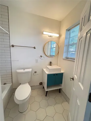 $2,400 | 571 Northeast 67th Street, Unit 1, Miami, FL 33138