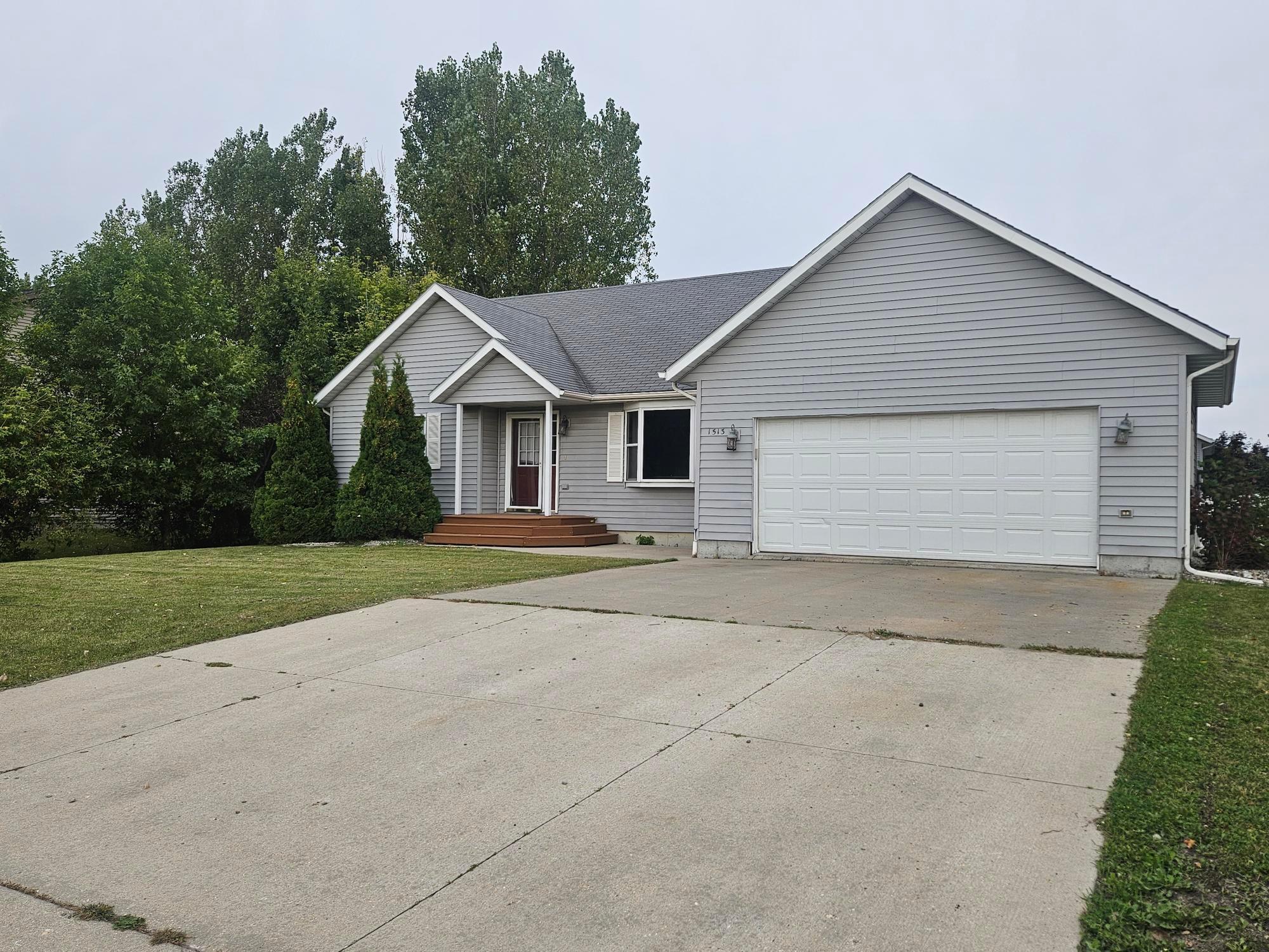 1513 Cartway Drive Thief River Falls, MN 56701 - Photo 2 of 34