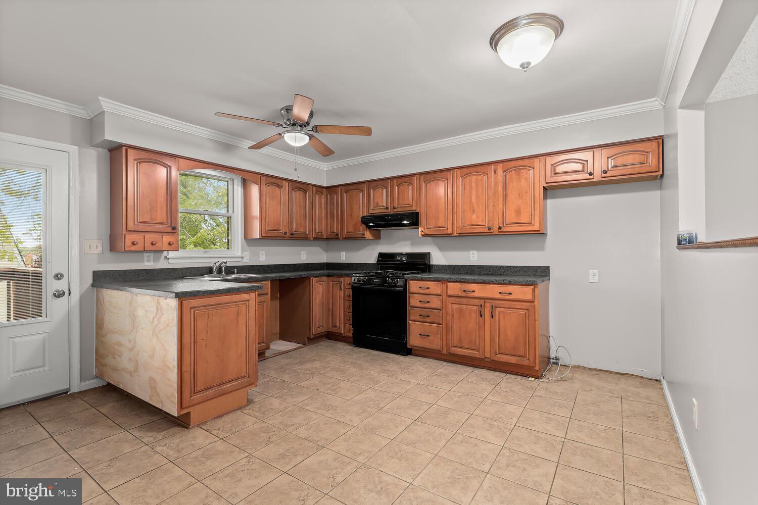 426 Joppa Farm Road Joppa, MD 21085 - Photo 12 of 52 Kitchen