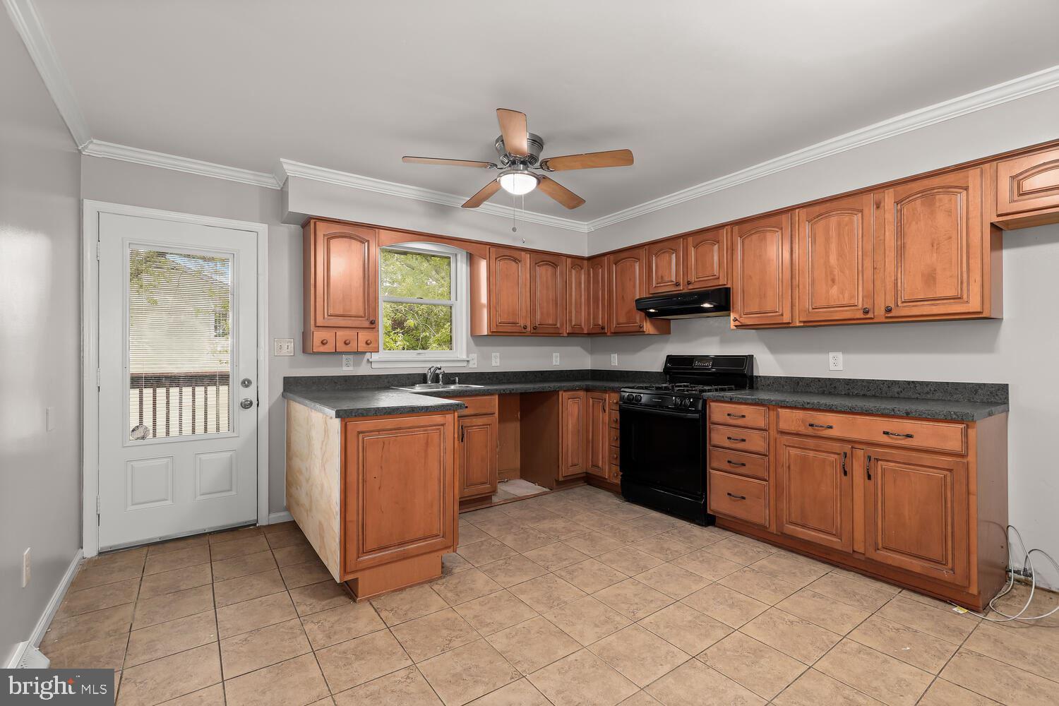 426 Joppa Farm Road Joppa, MD 21085 - Photo 10 of 52 Kitchen