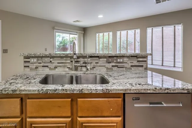 $2,095 | 7987 Delft Blue Street, Las Vegas, NV 89139