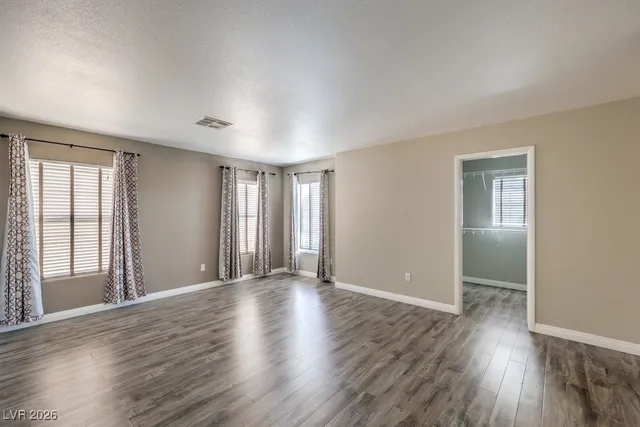 $2,095 | 7987 Delft Blue Street, Las Vegas, NV 89139