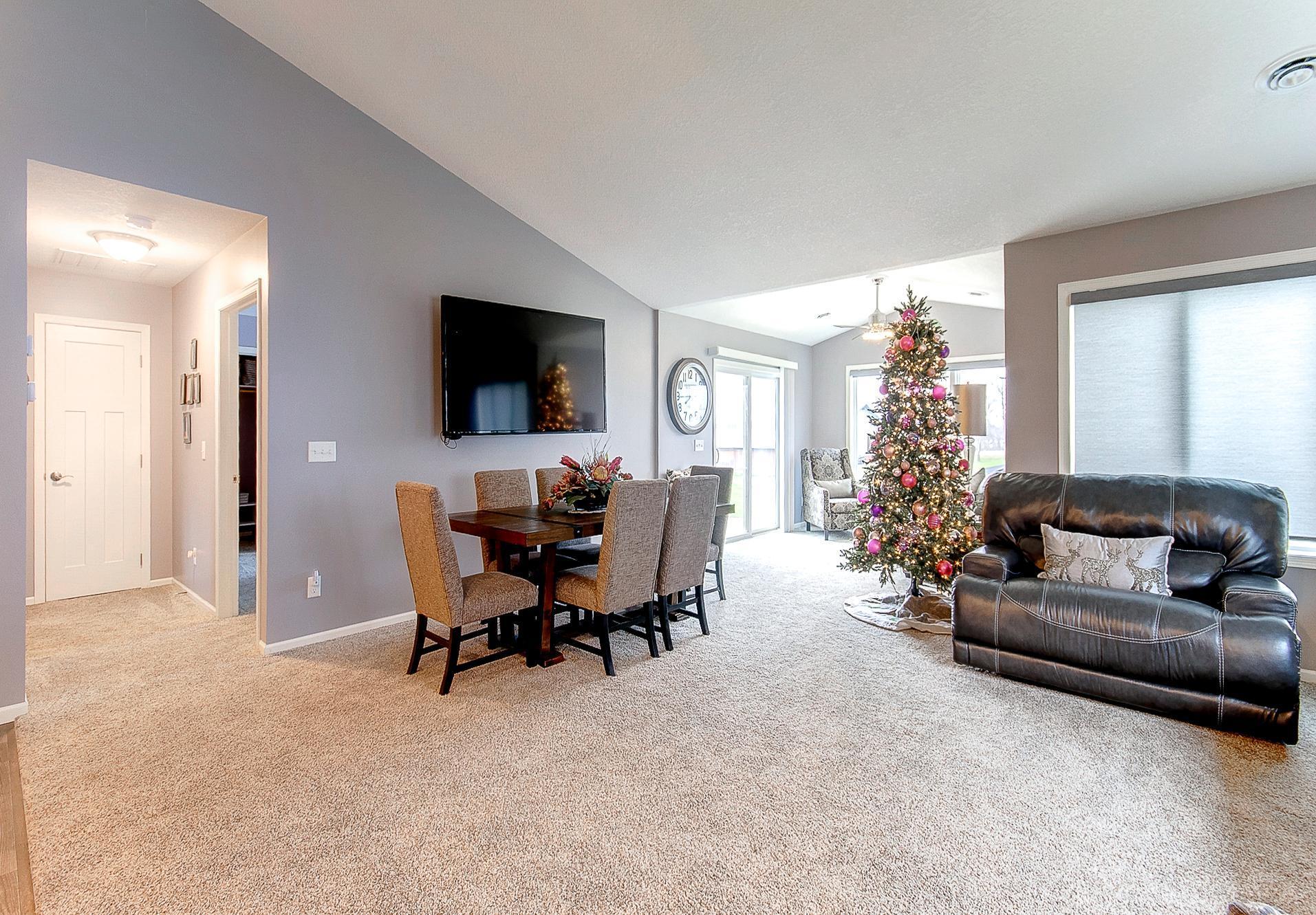 724 State Street Kenyon, MN 55946 - Photo 10 of 31