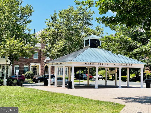 $1,150,000 | 205 Holmard Street, Gaithersburg, MD 20878