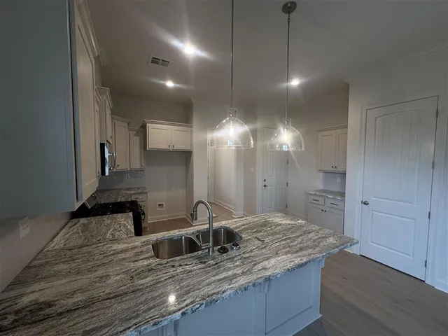 $239,999 | 284 Hines Drive, Sulphur, LA 70665