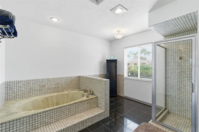 $999,995 | 1602 Southbay Drive, Osprey, FL 34229