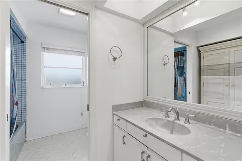 $999,995 | 1602 Southbay Drive, Osprey, FL 34229