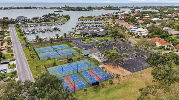 $974,900 | 1602 Southbay Drive, Osprey, FL 34229