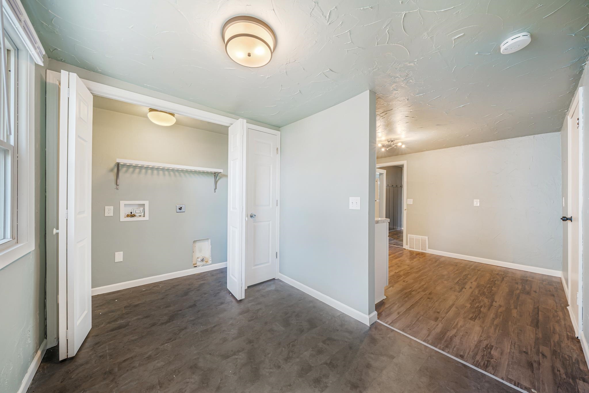 524 3rd Street Menasha, WI 54952 - Photo 9 of 44