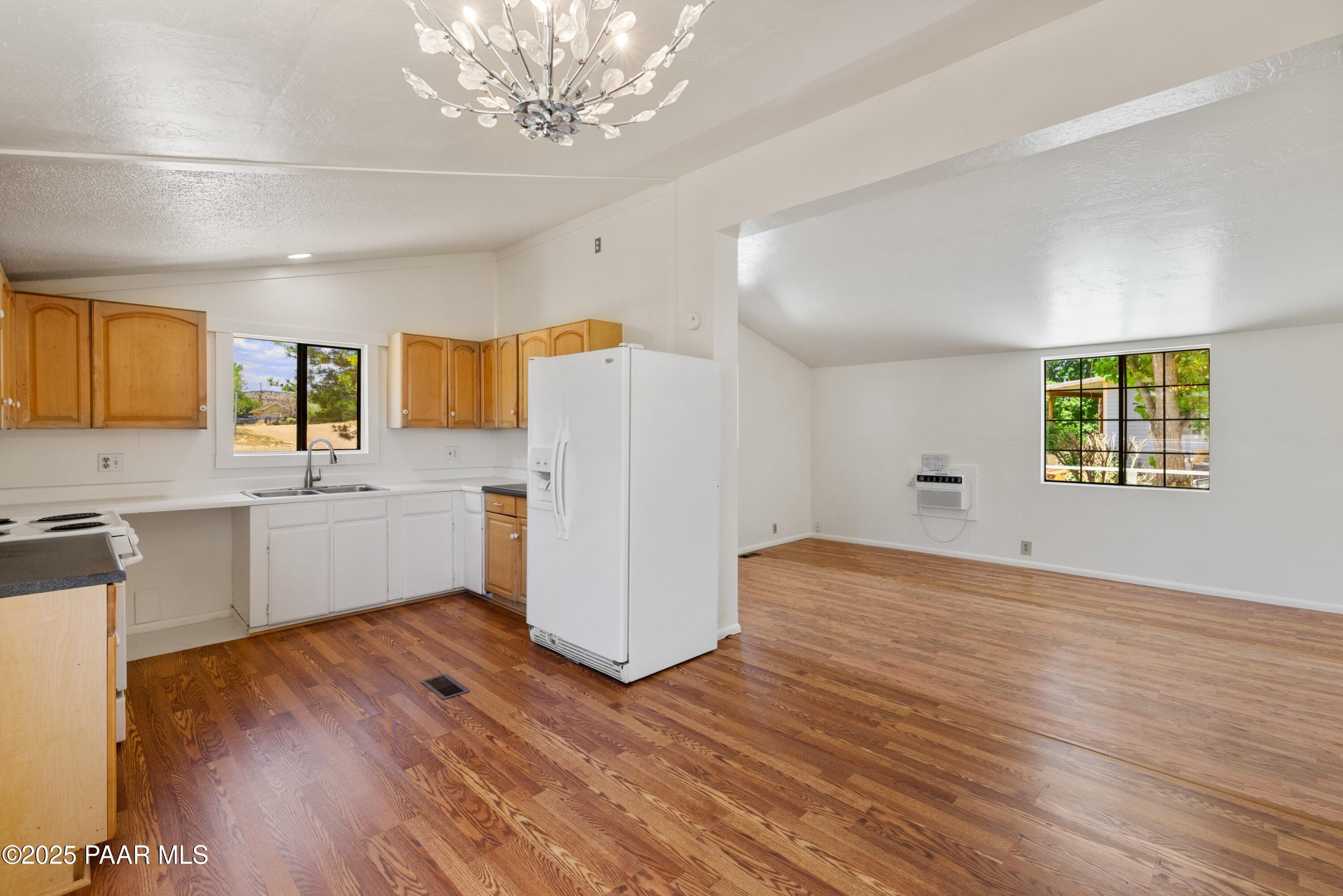 305 Aspen Road Paulden, AZ 86334 - Photo 3 of 18 009__L7A0949