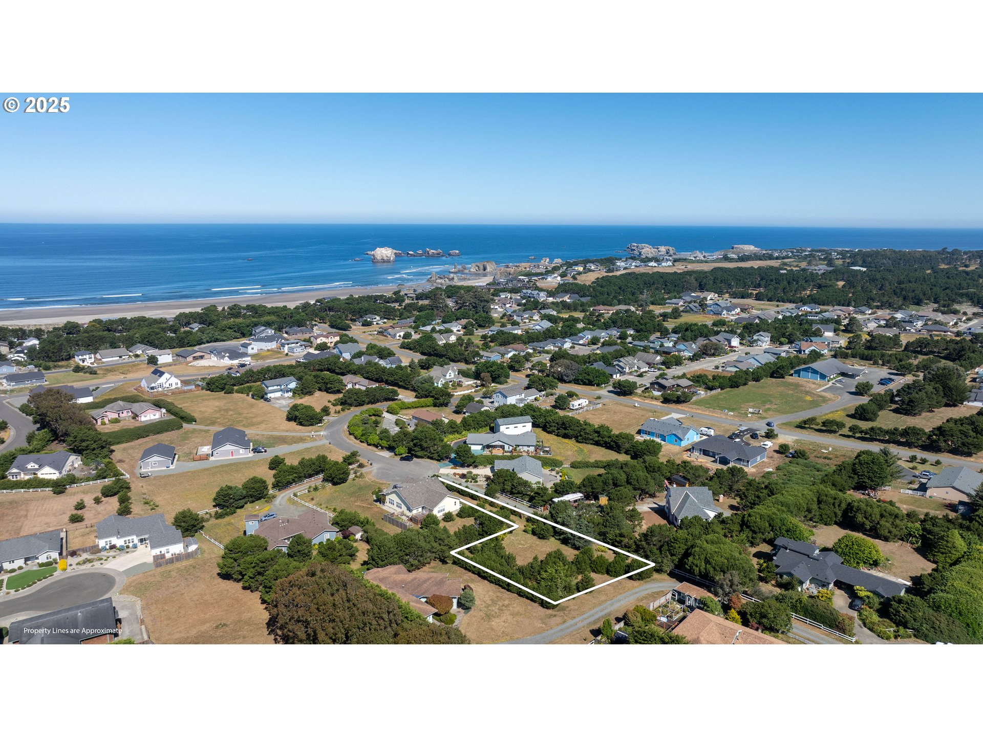 Grant Place, Unit 700 Bandon, OR 97411 - Photo 3 of 17 an aerial view of multiple house