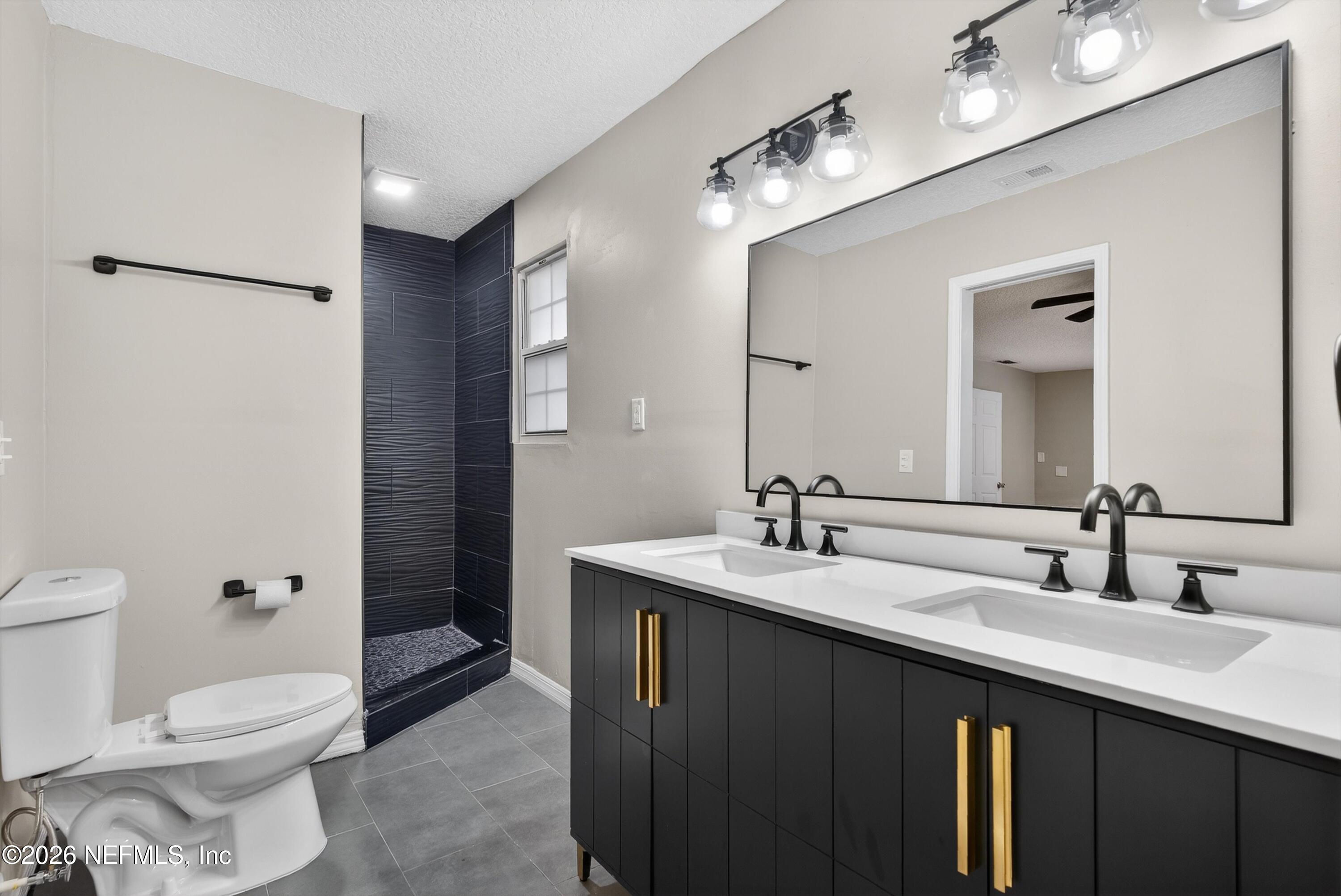 4755 French Street Jacksonville, FL 32205 - Photo 21 of 42 OWNERS BATHROOM -BEST