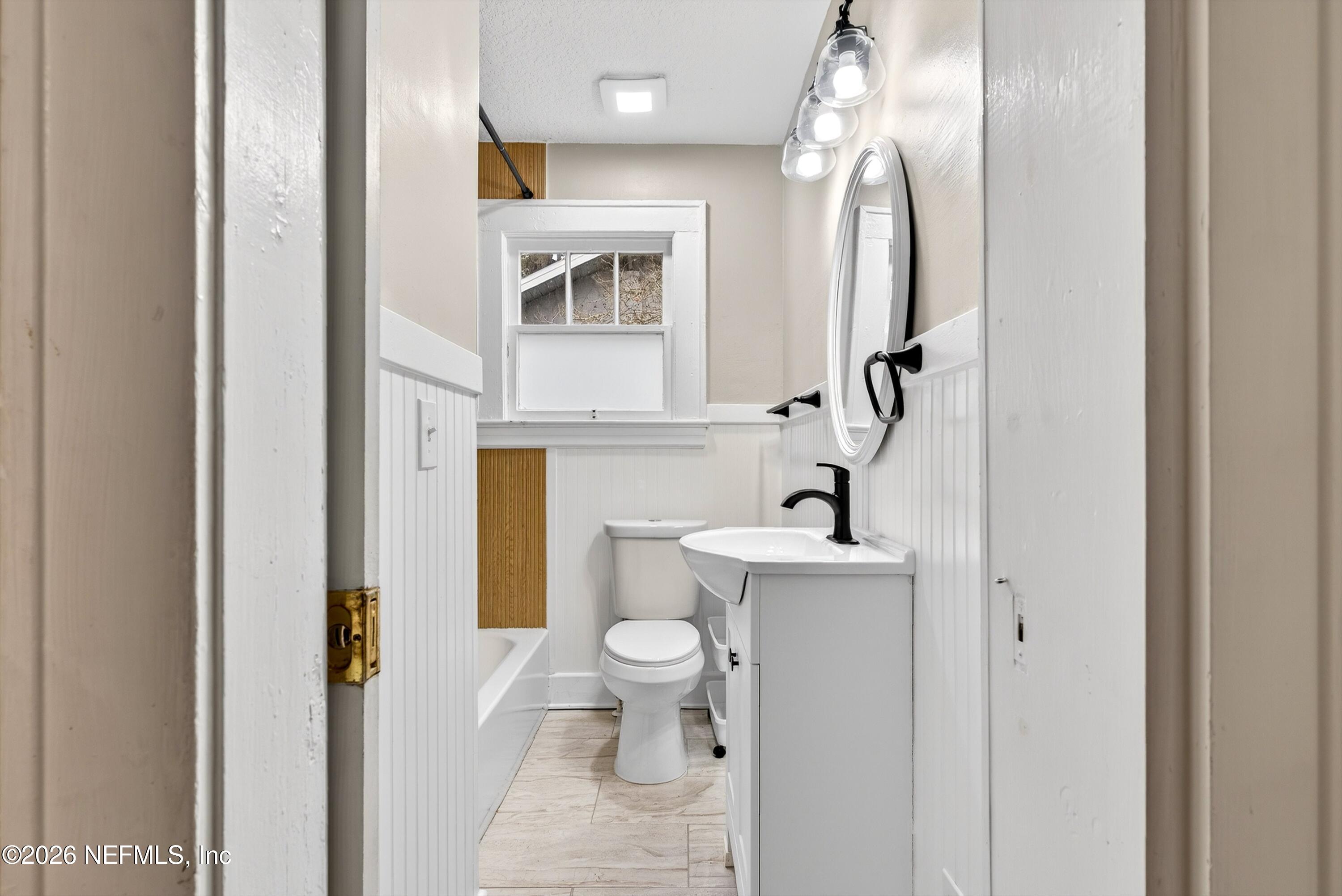 4755 French Street Jacksonville, FL 32205 - Photo 28 of 42 GUEST BATH