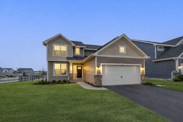 $539,700 | 5663 Fair Hvn Trail, Woodbury, MN 55129