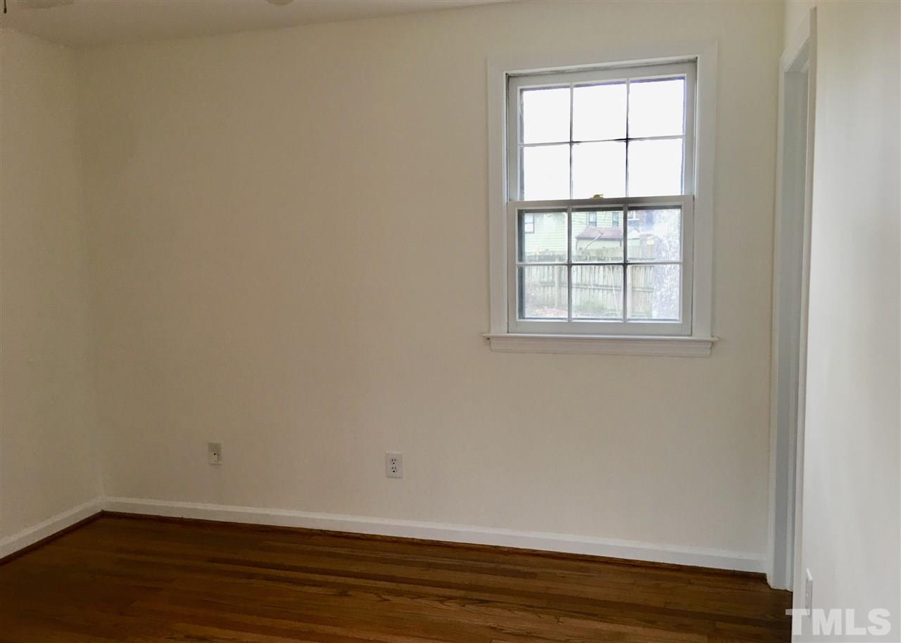 410 Ridgefield Road Chapel Hill, NC 27517 - Photo 8 of 12 Gallery Image 8