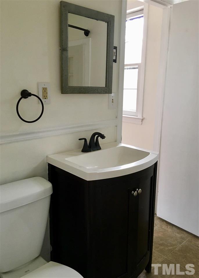 410 Ridgefield Road Chapel Hill, NC 27517 - Photo 9 of 12 Gallery Image 9