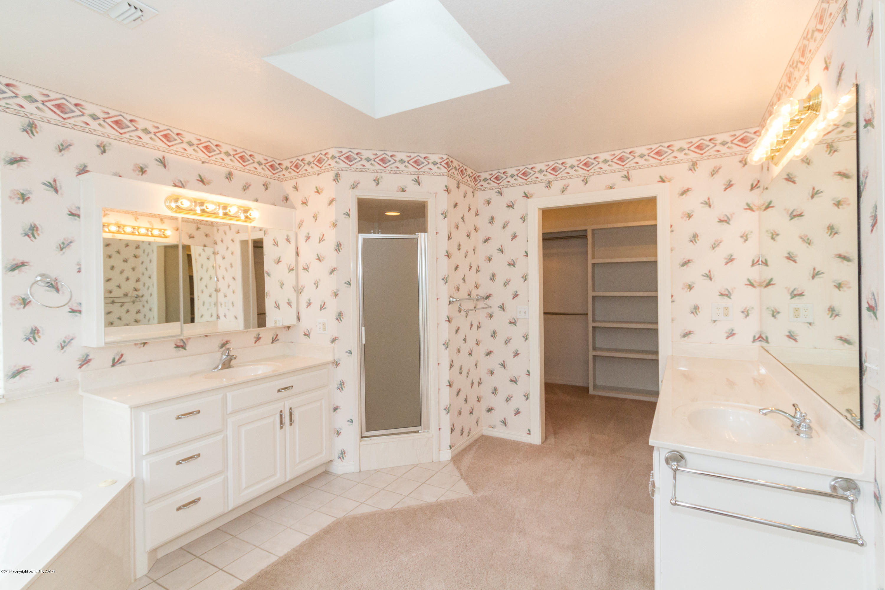 8900 Red Wing Road Amarillo, TX 79119 - Photo 14 of 27 MASTER BATH VIEW 1