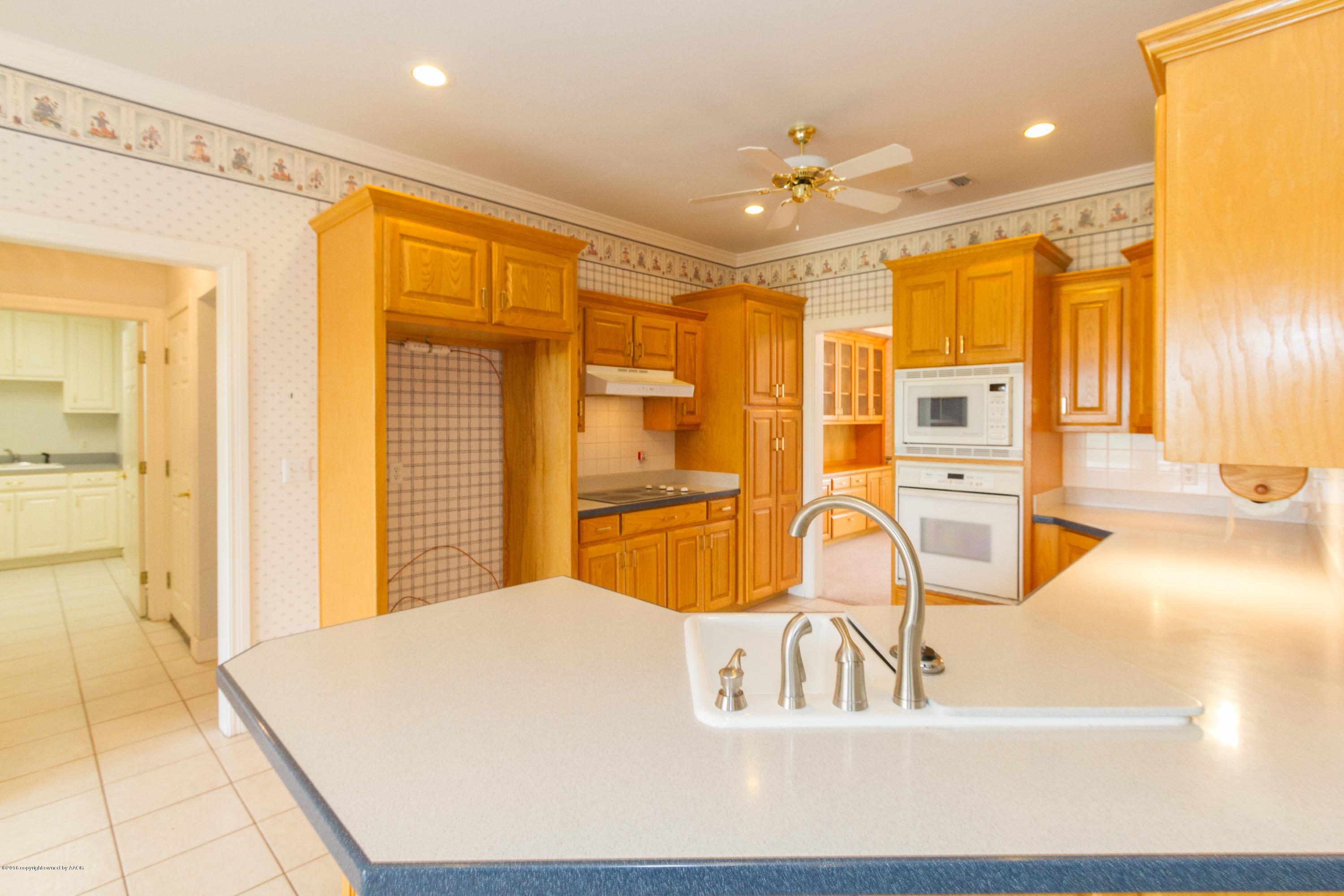 8900 Red Wing Road Amarillo, TX 79119 - Photo 6 of 27 KITCHEN VIEW 2