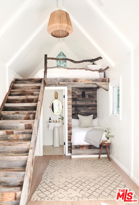 403 Emerald Way Lake Arrowhead, CA 92352 - Photo 26 of 30 a view of entryway