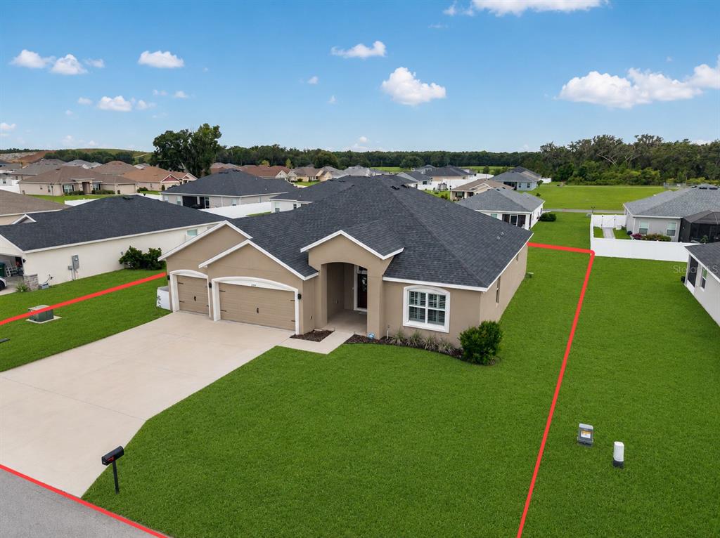 9074 Southeast 48th Court Road Ocala, FL 34480 - Photo 4 of 32