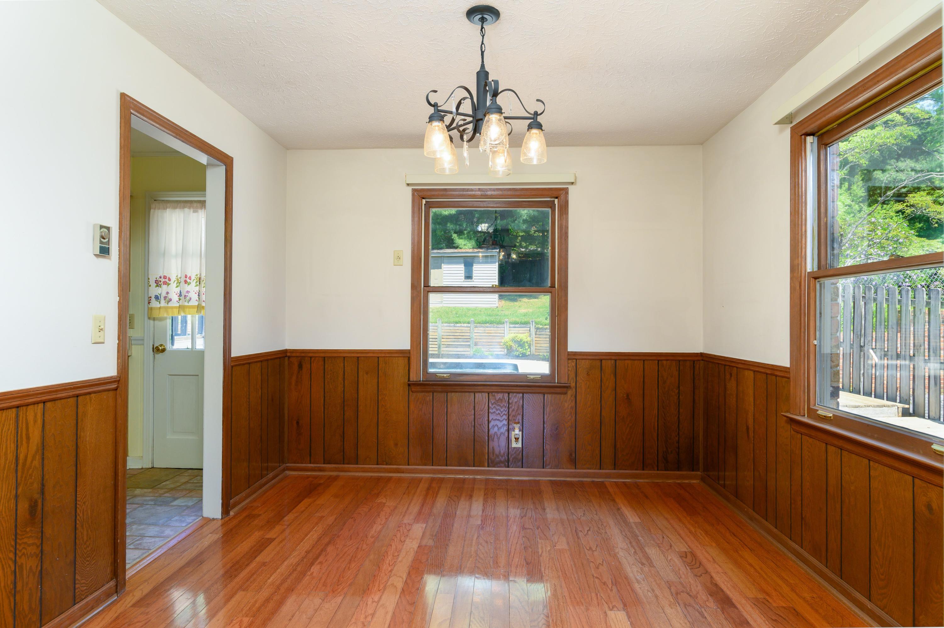 734 Greengate Road Kingsport, TN 37663 - Photo 16 of 58 XymeF-mA