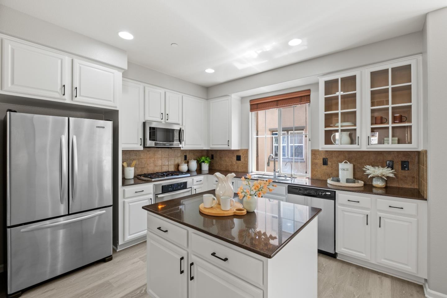 993 Luz Del Sol Tr Loop Milpitas, CA 95035 - Photo 8 of 55