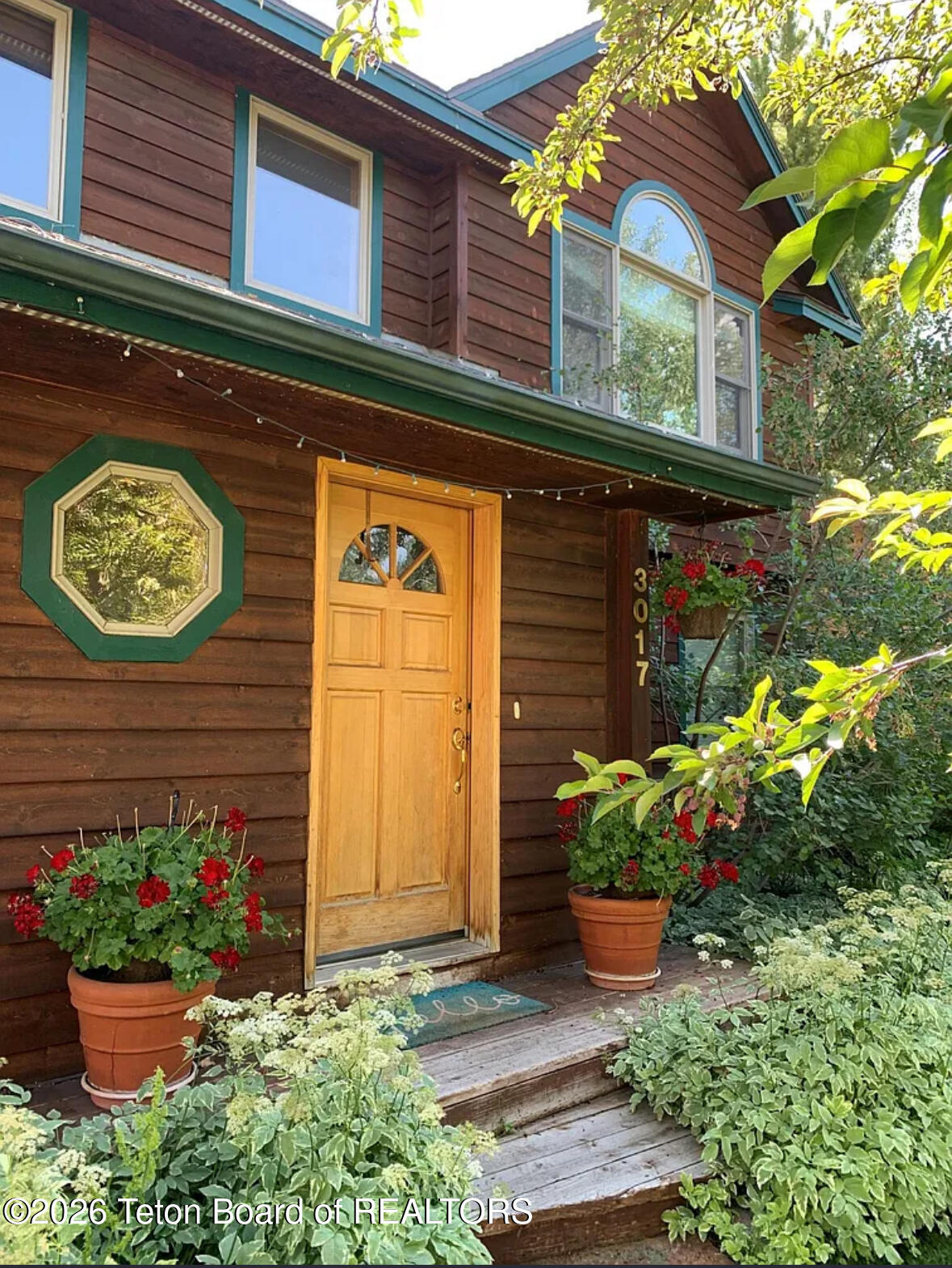 3017 Rangeview Drive Jackson, WY 83001 - Photo 19 of 28 19 Front Door Vert