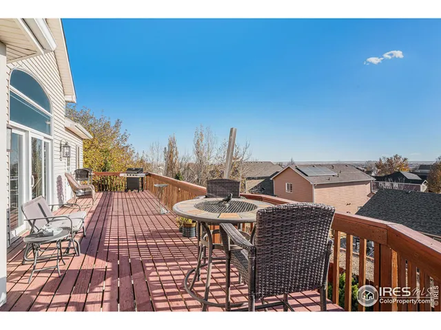 a view of a terrace with sitting area