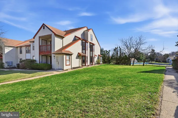 $2,300 | 2014 Barry Court, Holland, PA 18966