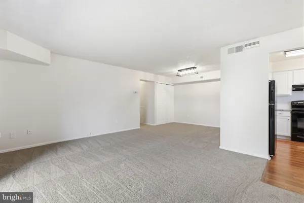 $2,300 | 2014 Barry Court, Holland, PA 18966