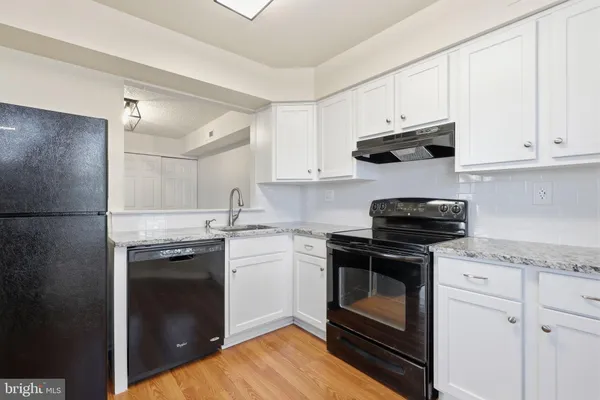 $2,300 | 2014 Barry Court, Holland, PA 18966