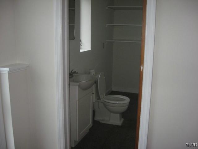 3144 Hilly Road Bethlehem, PA 18017 - Photo 14 of 19 Gallery Image 14