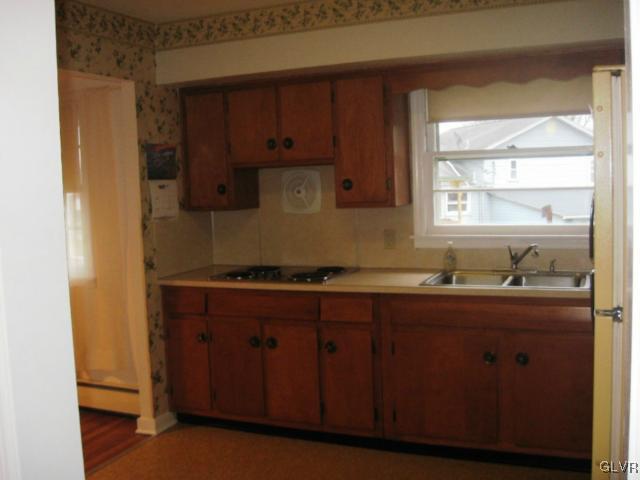 3144 Hilly Road Bethlehem, PA 18017 - Photo 10 of 19 Gallery Image 10