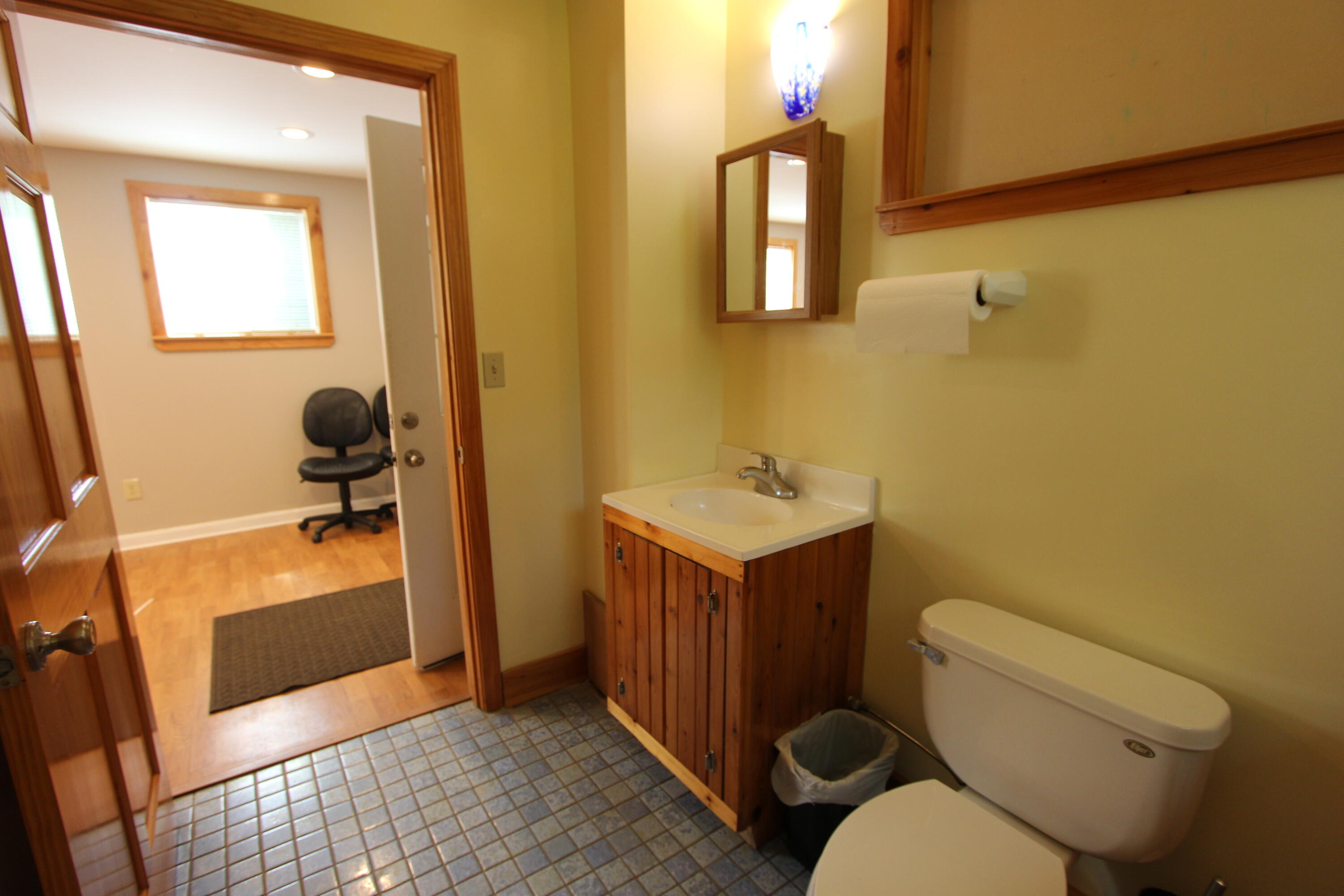 556 Auburn Road Turner, ME 04282 - Photo 15 of 30 bathroom