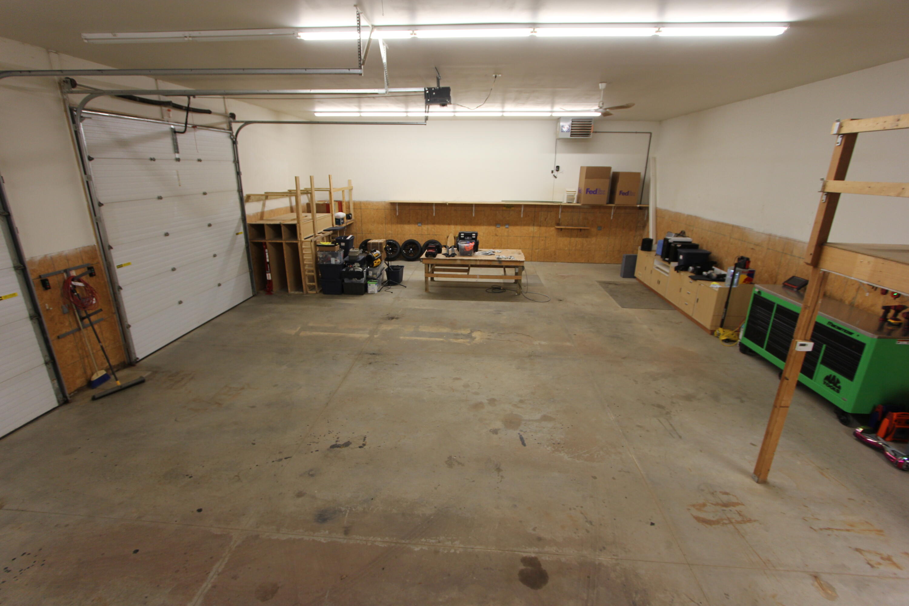 556 Auburn Road Turner, ME 04282 - Photo 18 of 30 garage