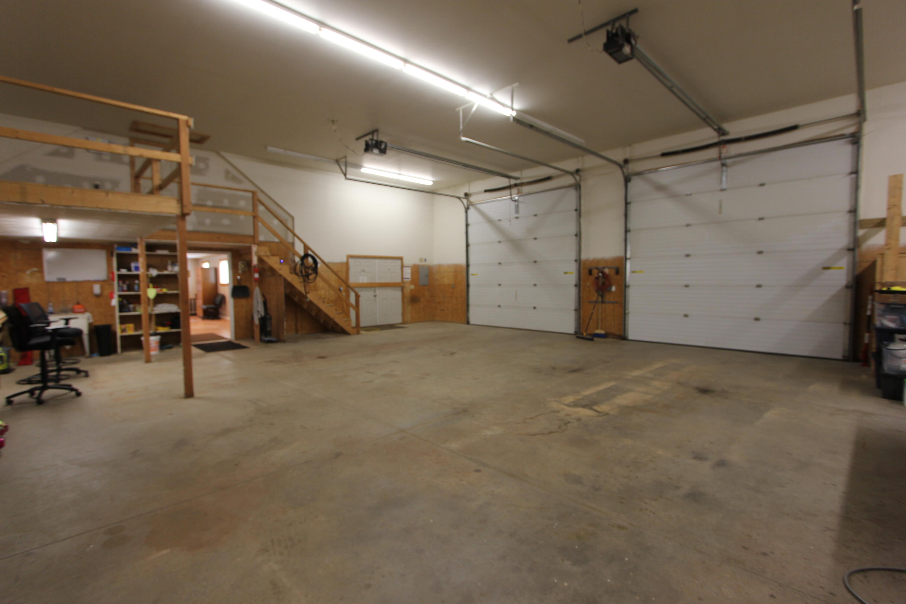 556 Auburn Road Turner, ME 04282 - Photo 20 of 30 garage