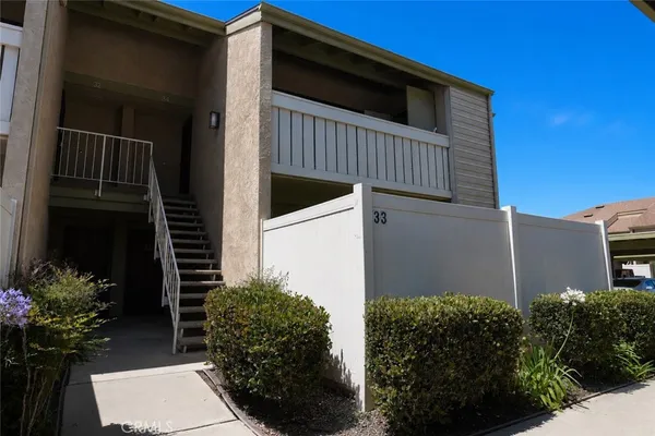 $420,000 | 33 Town And Country Road, Pomona, CA 91766