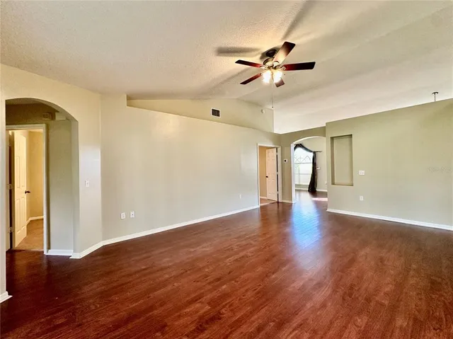 $2,200 | 28820 Stormcloud Pass, Wesley Chapel, FL 33543